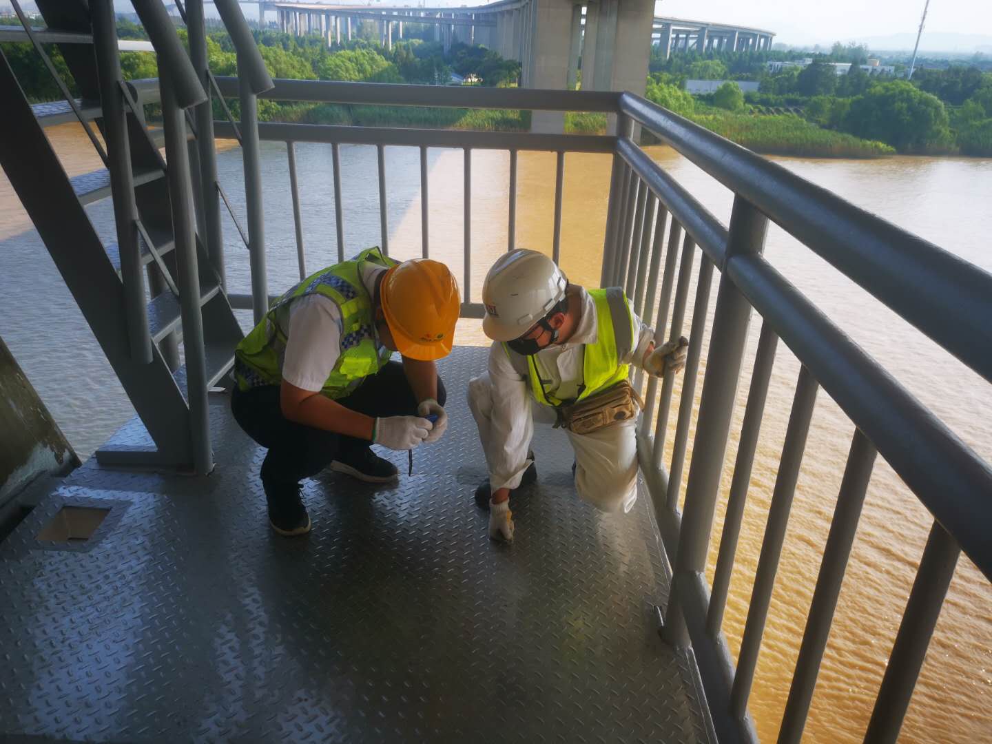 测油漆厚度2.jpg