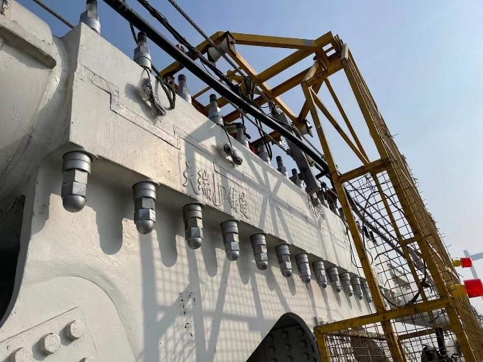 2-22010916450V01.jpg