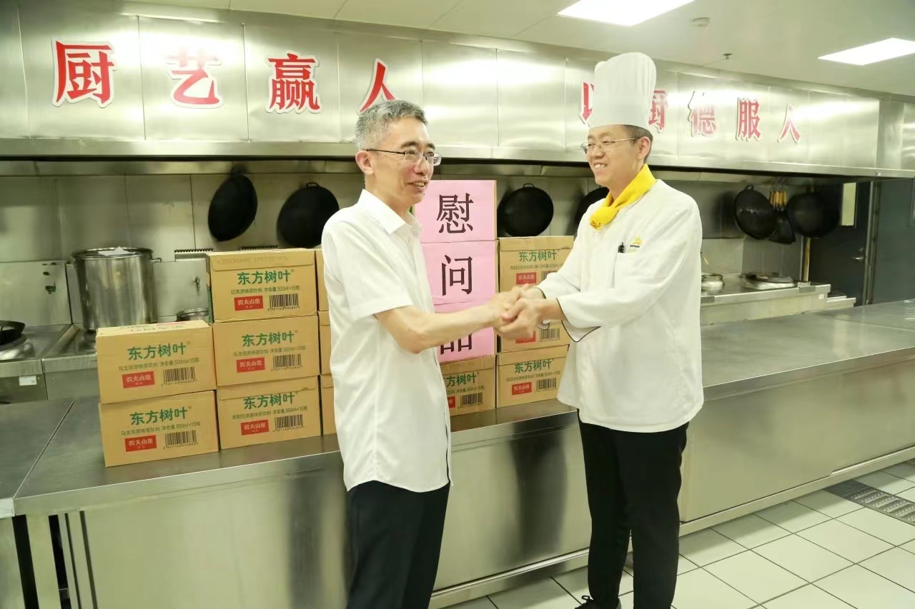 2.高温慰问.jpg
