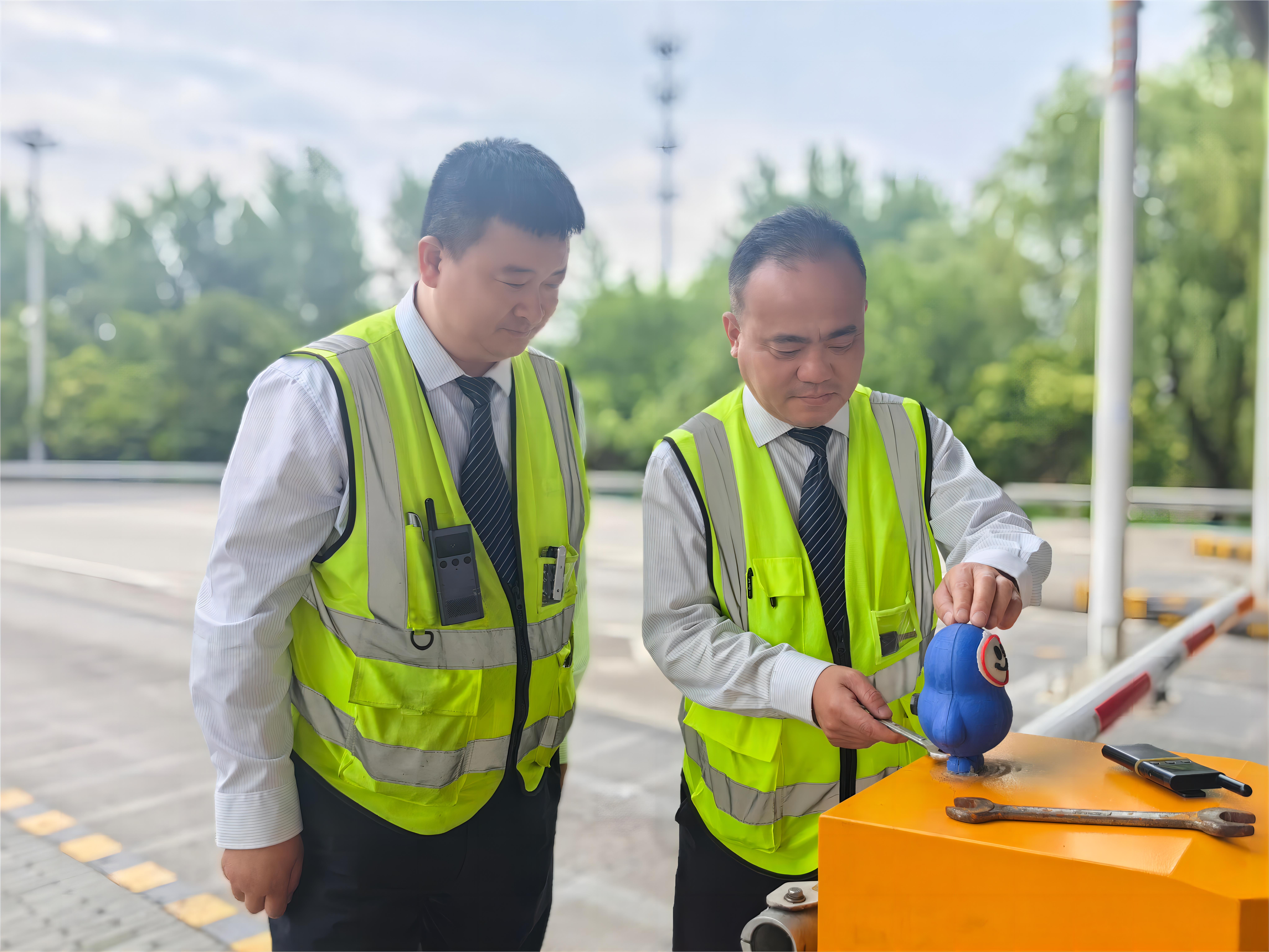 栏杆报警器.jpg