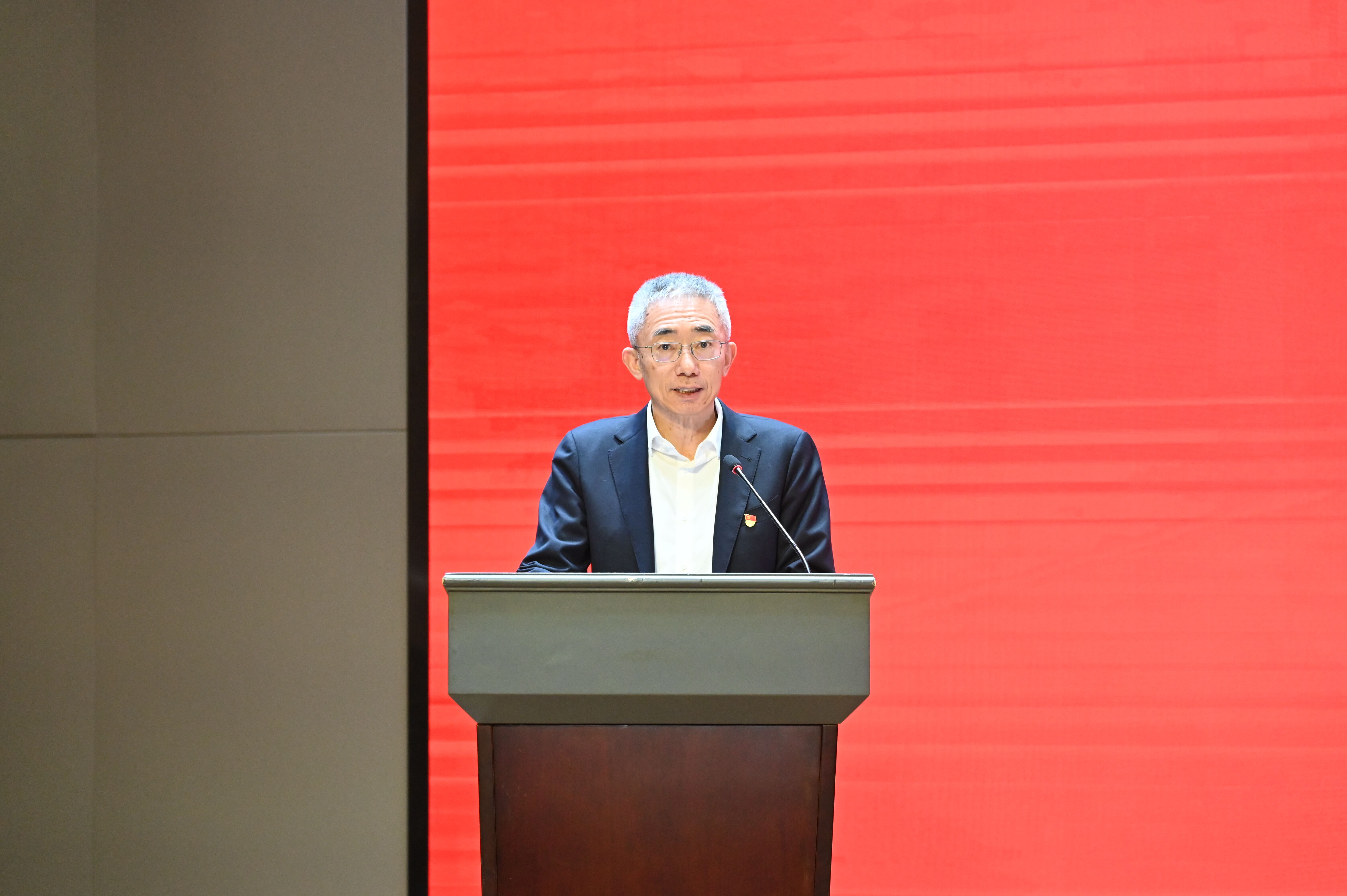 朱董发言.jpg