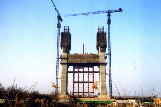 200201南汊悬索桥南塔施工中 润扬大桥-2002(图2)
